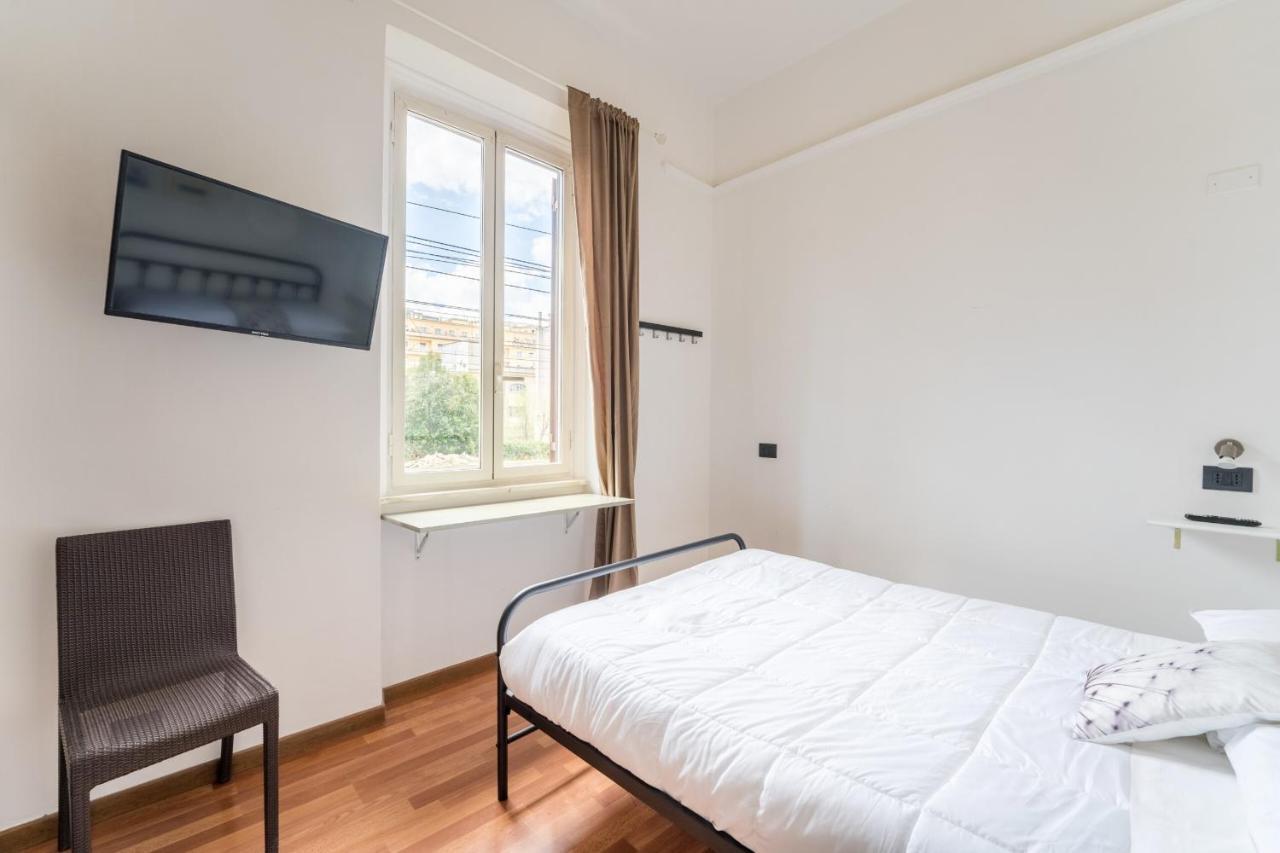 Rooms Piramide Rome Exterior photo