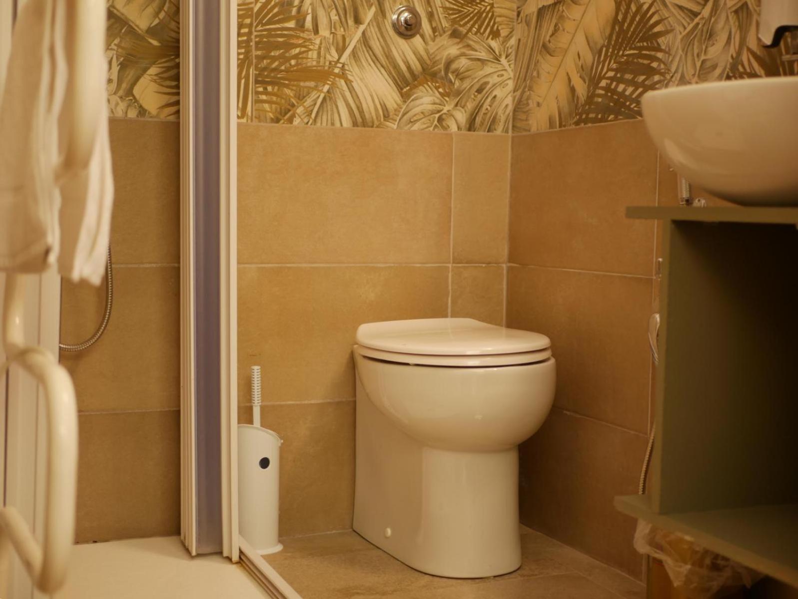 Rooms Piramide Rome Exterior photo